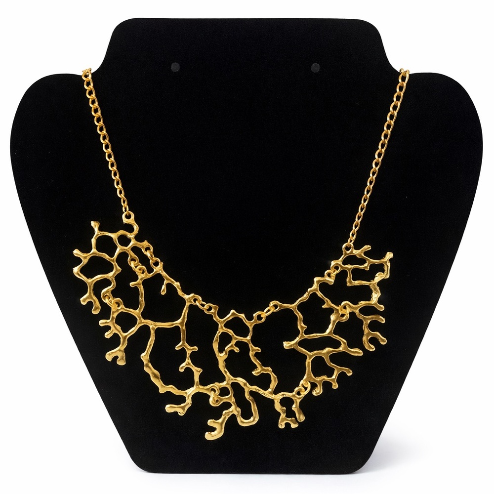 Elegant Gold Necklace